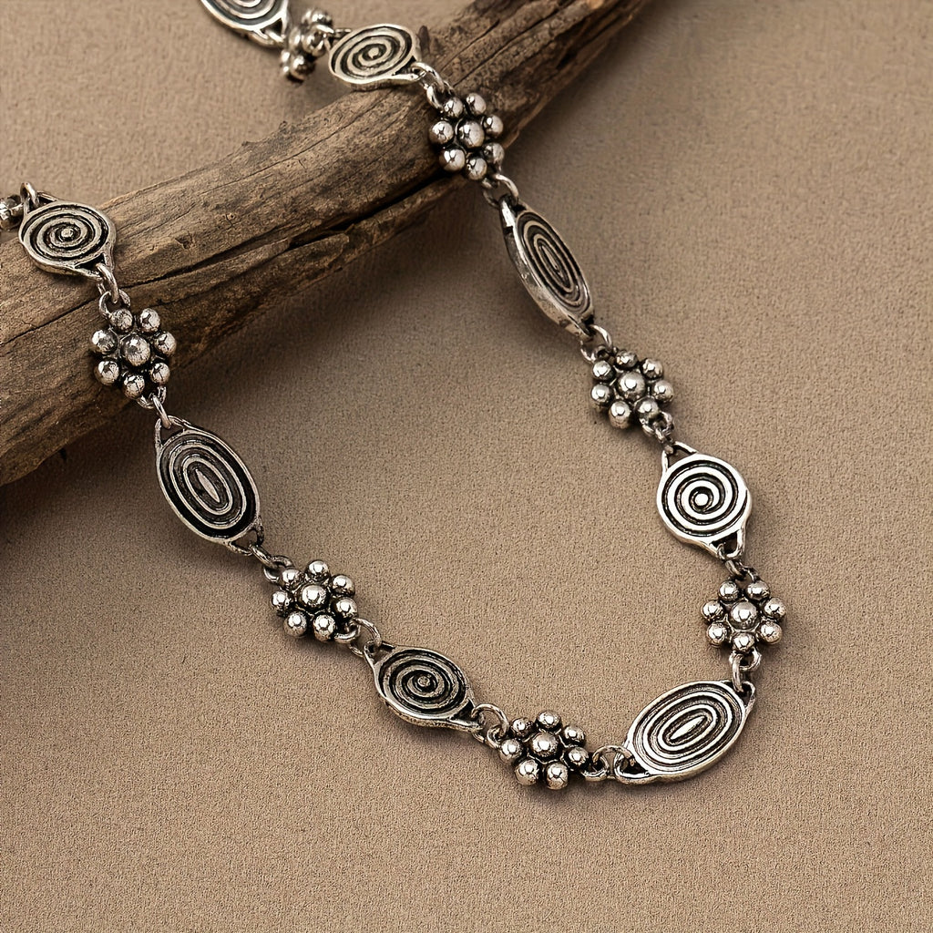 Floral Swirl Choker Necklace for Everyday Styling