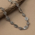 Floral Swirl Choker Necklace for Everyday Styling